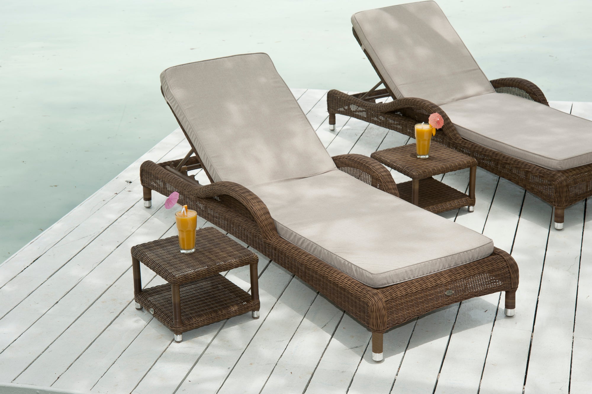 San Marino weave sunbed side table with sunbeds