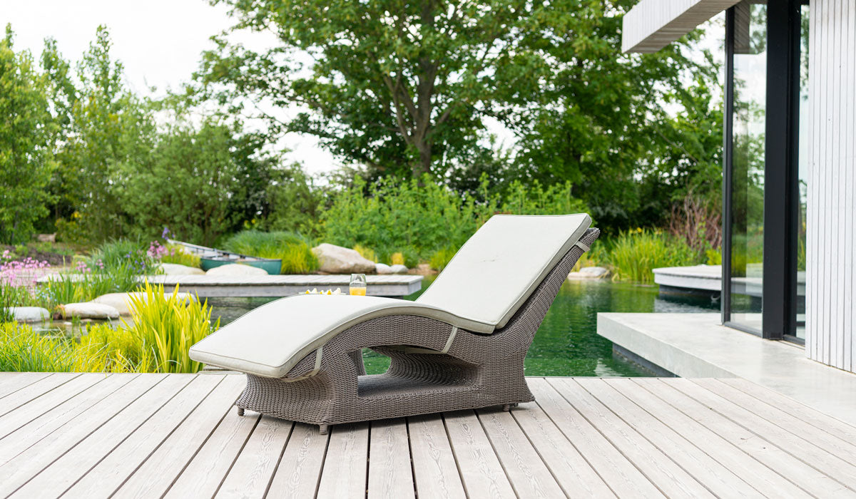 Alexander Rose Hazelmere Fixed Sunbed