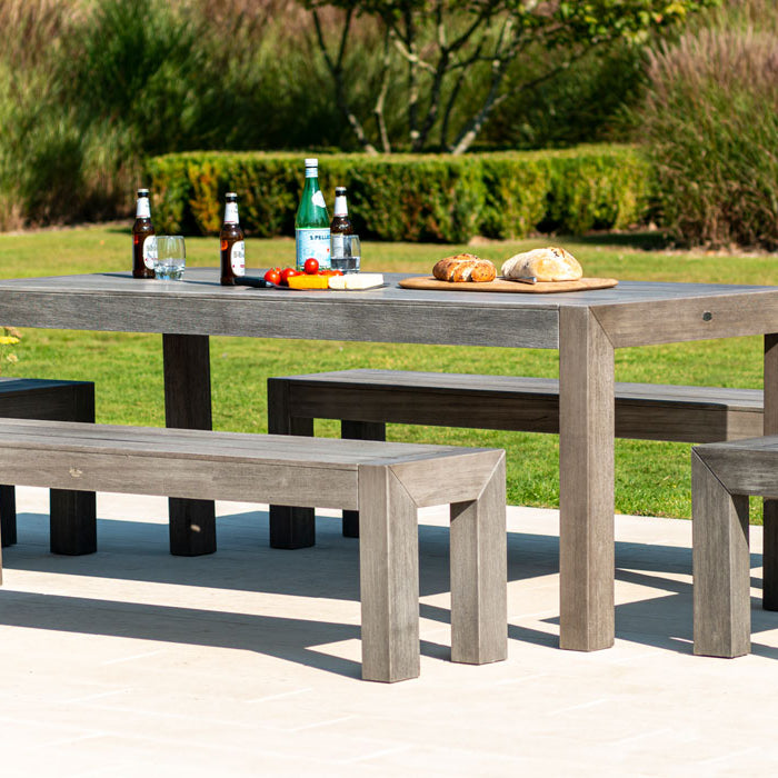 Old England Bench with table