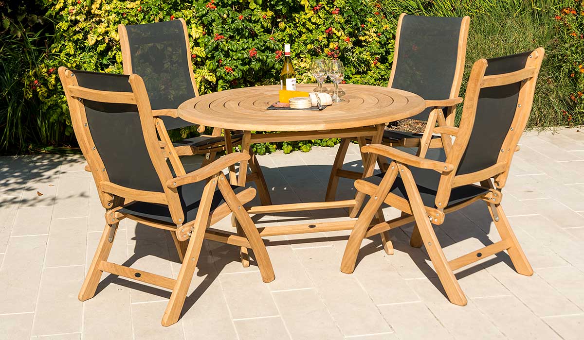Roble Bengal Folding Table 1.3m
