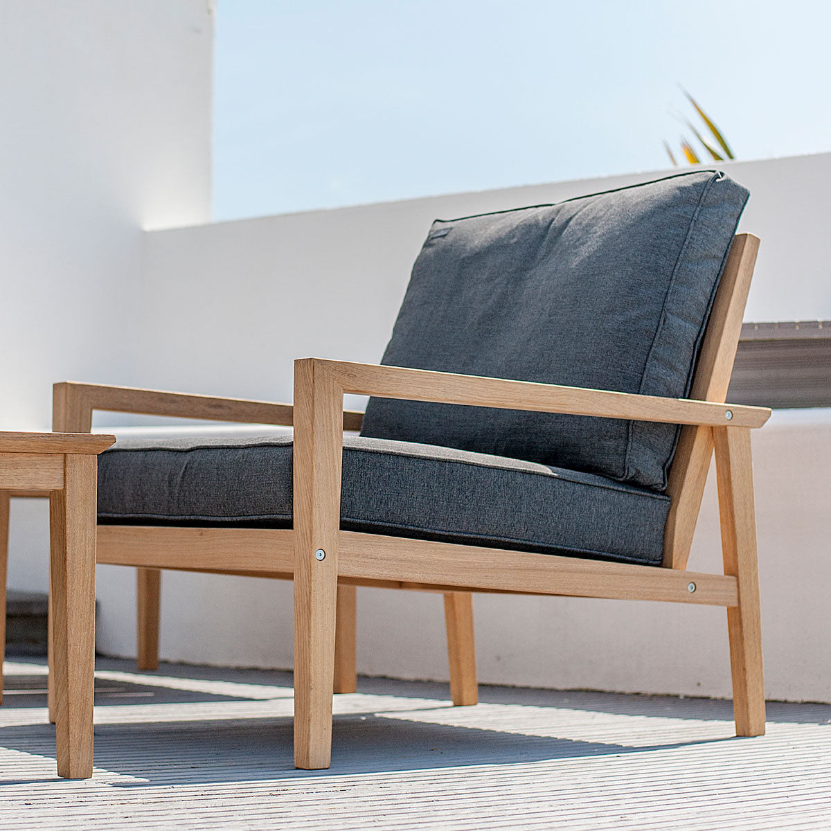 Roble Tivoli Lounge Chair