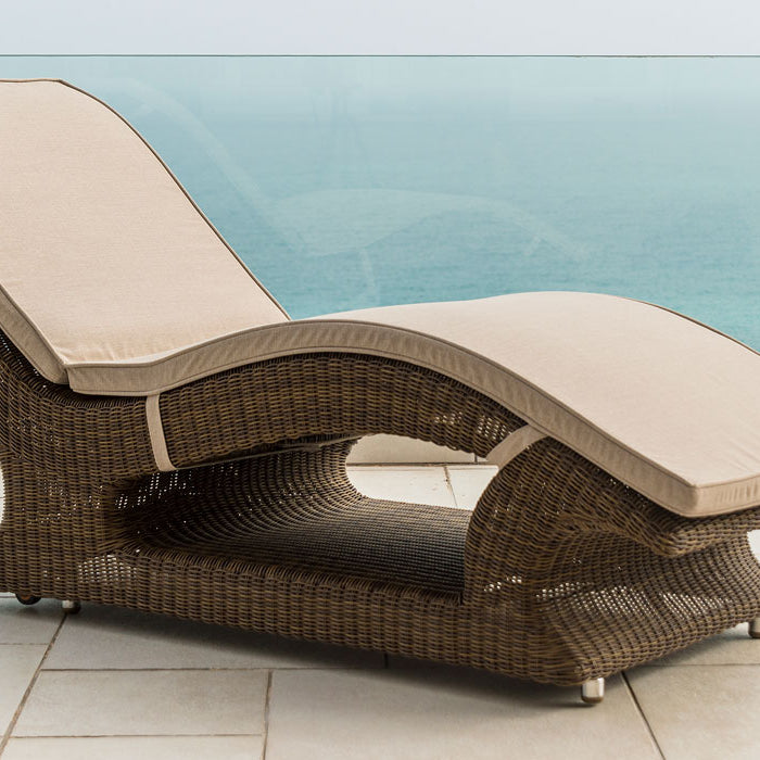 Alexander Rose San Marino Raised Sunbed