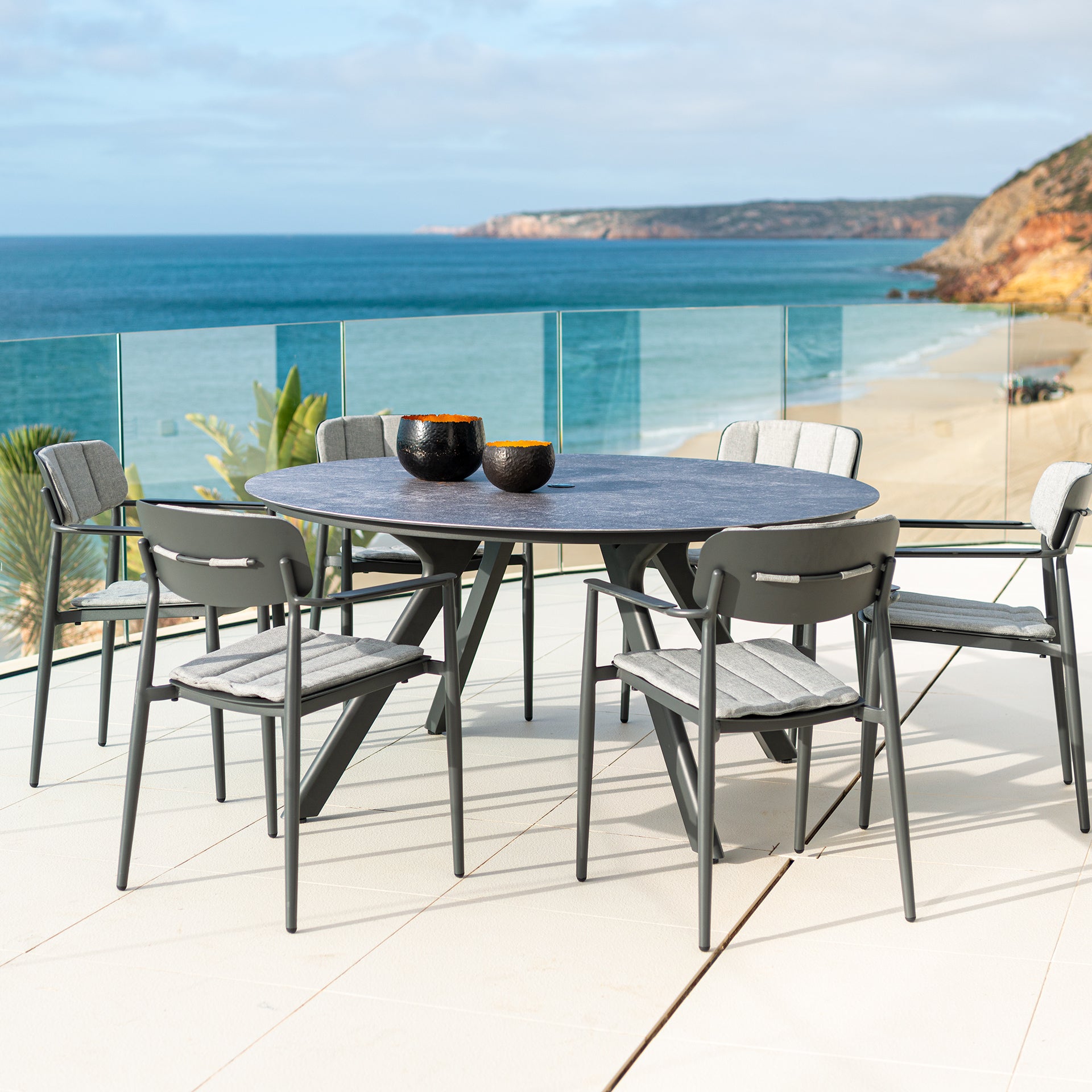 rimini chairs by beachside