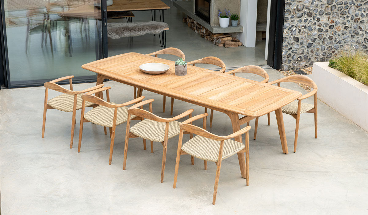 Luxury Garden Table for 8