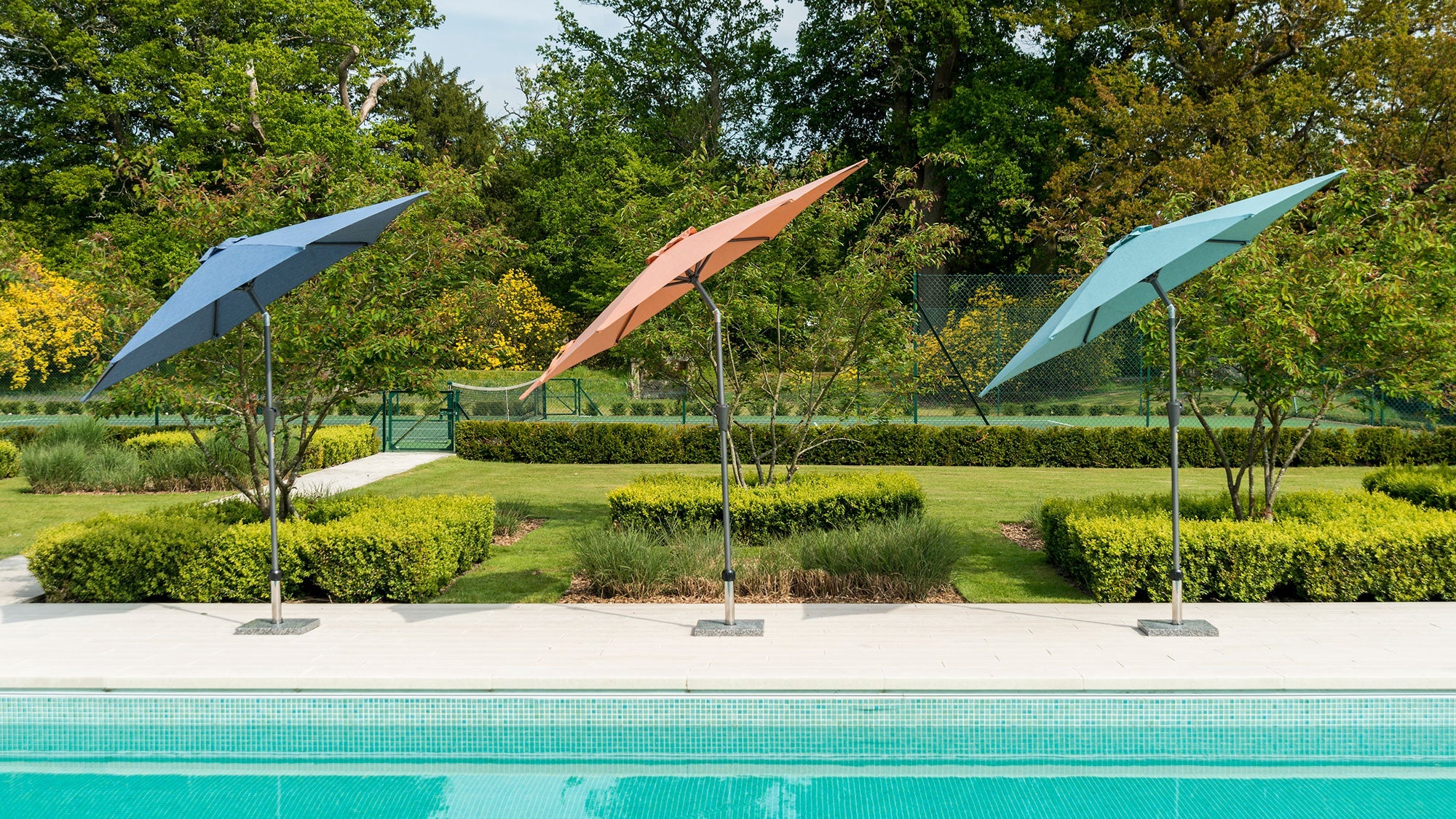 Outdoor Luxury Parasols