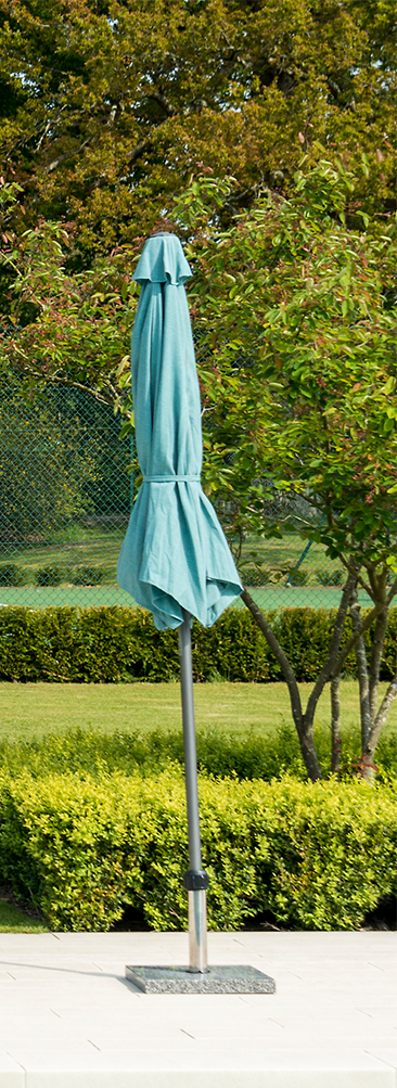 garden umbrella closed