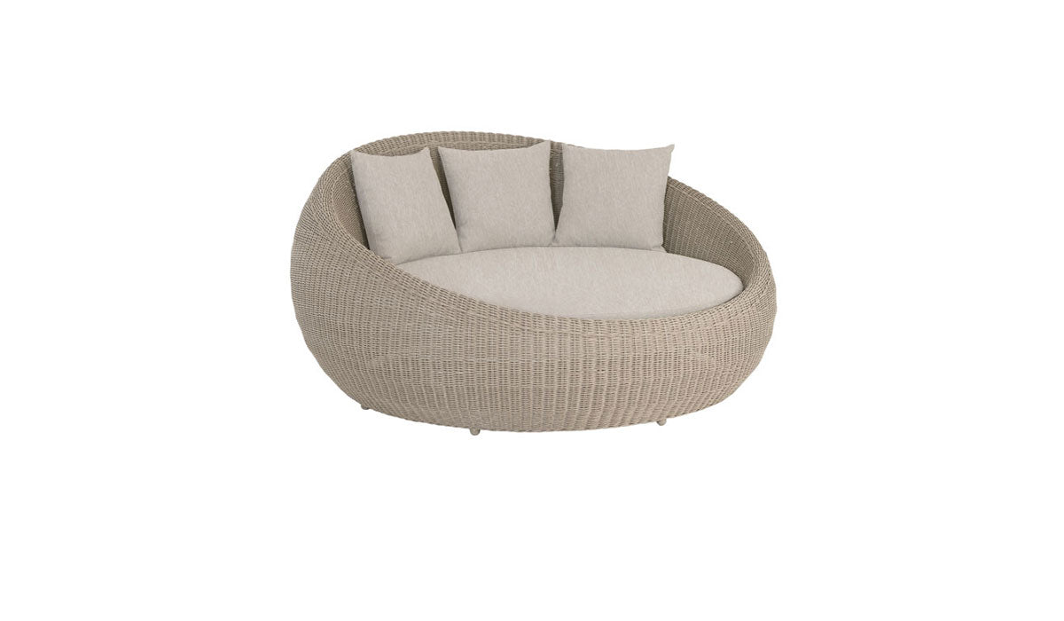 Hazelmere Round Daybed cutout in natural weave