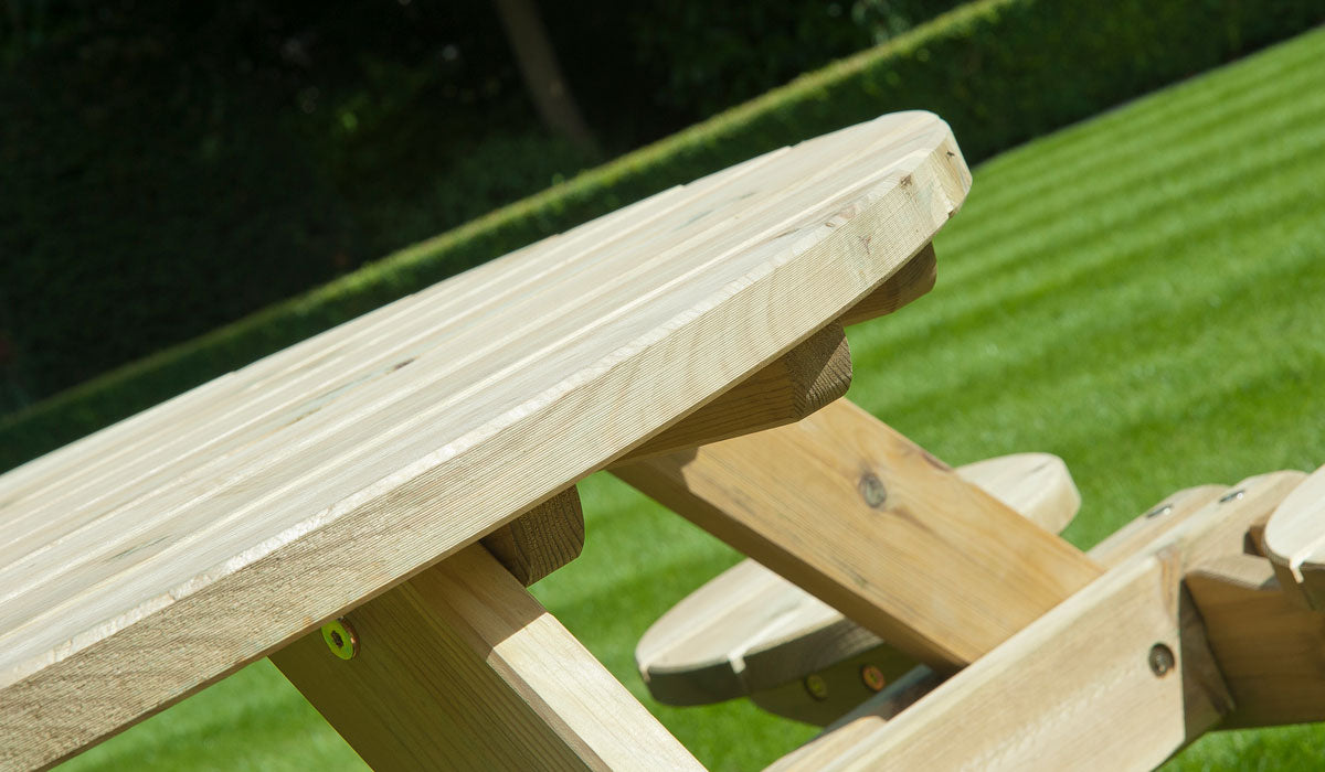 Pine Gleneagles Picnic Table close up