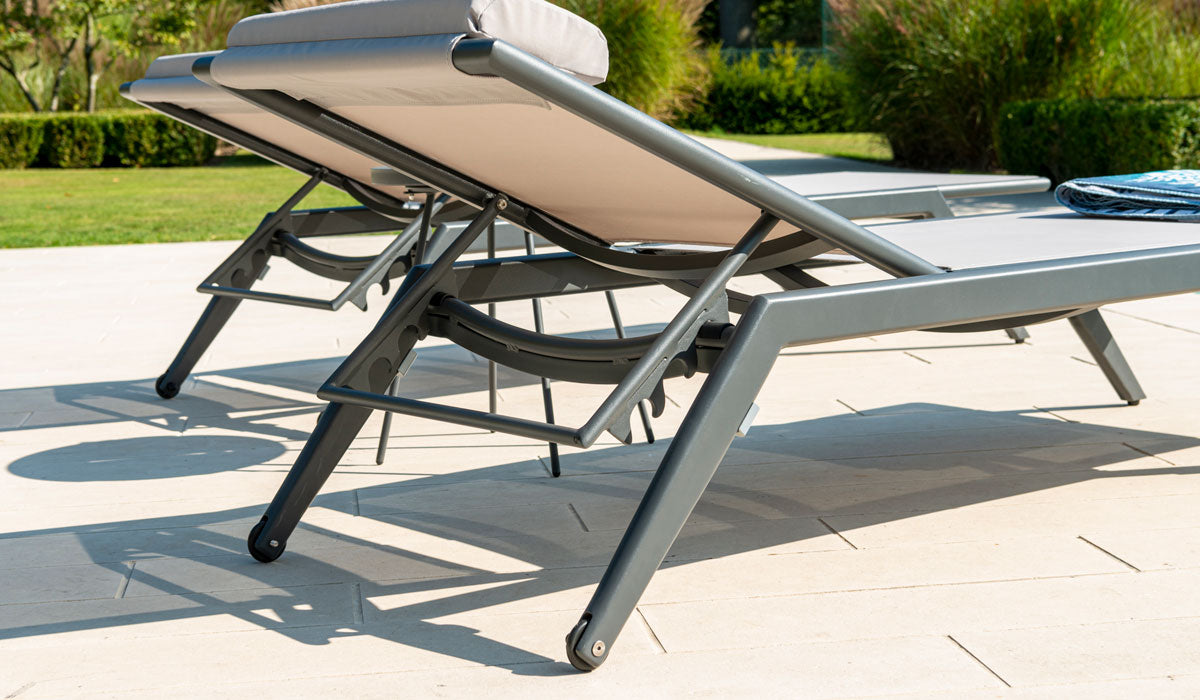 Rimini metal Stacking Sling Sunbed