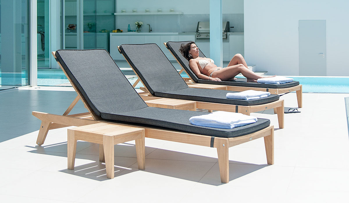 Roble Tivoli Wooden Sunbed