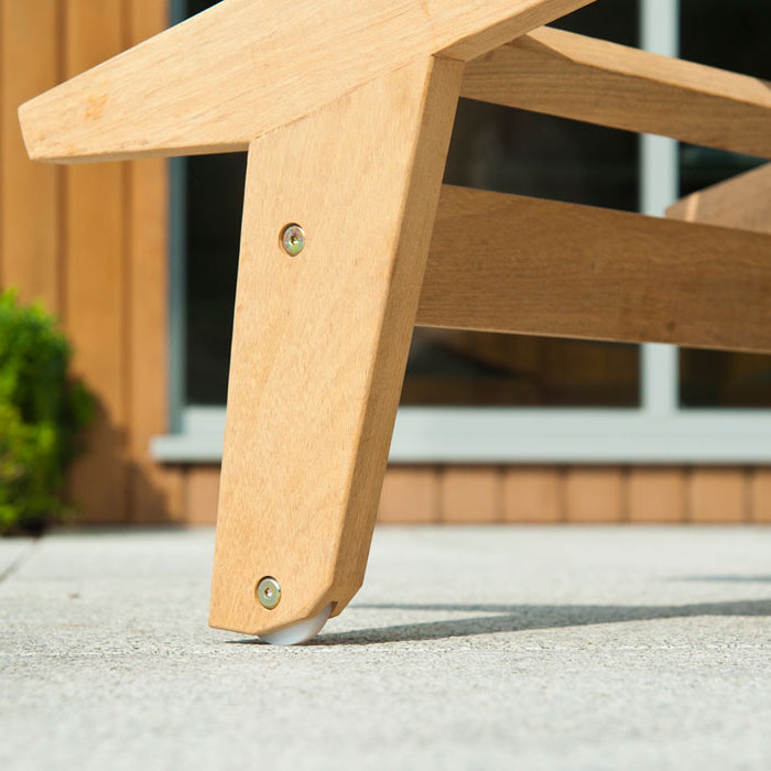 Roble Tivoli Wooden Sunbed close up